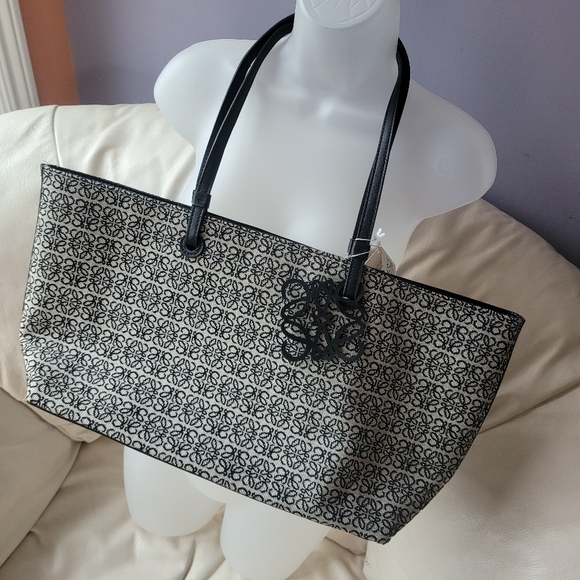 Loewe Jacquard Tote Bag - Picture 9 of 12